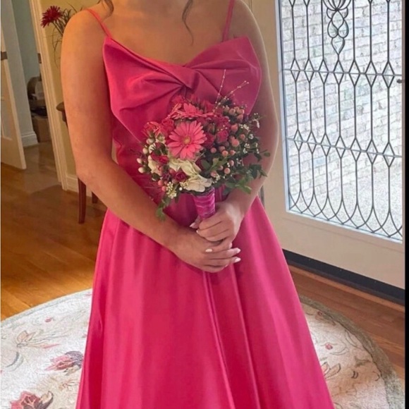 Mac Duggal Hot Pink Satin Ballgown with Bow - Picture 2 of 3